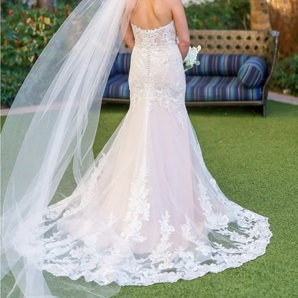 Mori Lee Champagne Satin Bridal Gown is available for purchase on au PAY  Market - Imported Goods Online Store Co.Ltd. | au PAY Market - Online  Shopping Site